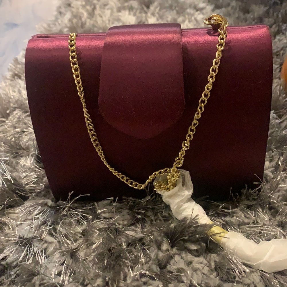 Vintage satin evening bag. Burgundy